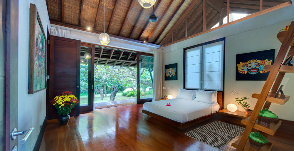 Samadhana - Main house guest bedroom 1